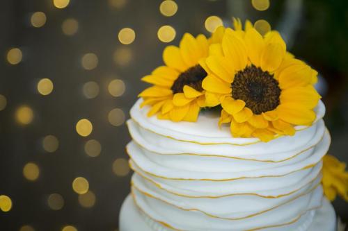 esküvői torta 100