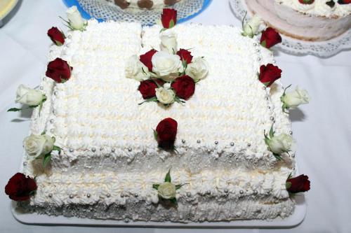 esküvői torta 340